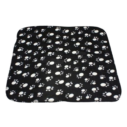 Teddy’s Cozy Fleece Blanket for Small Dogs